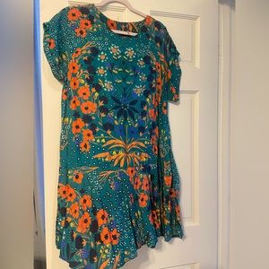 Free people swing dress with zip closure back. Excellent used condition